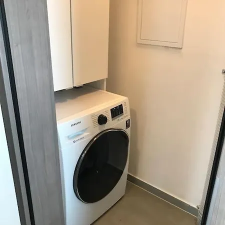 Buechensaal Mit Stellplatz 埃伦塞