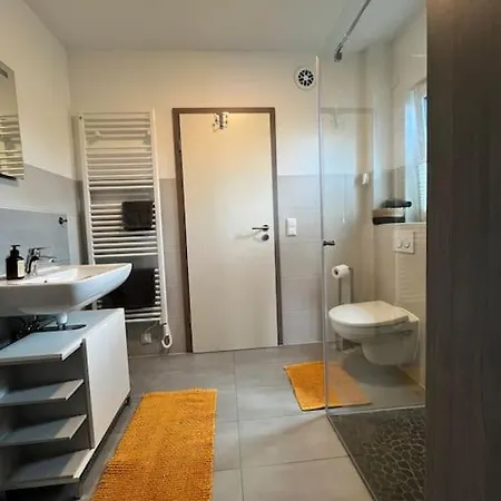 Buechensaal Mit Stellplatz