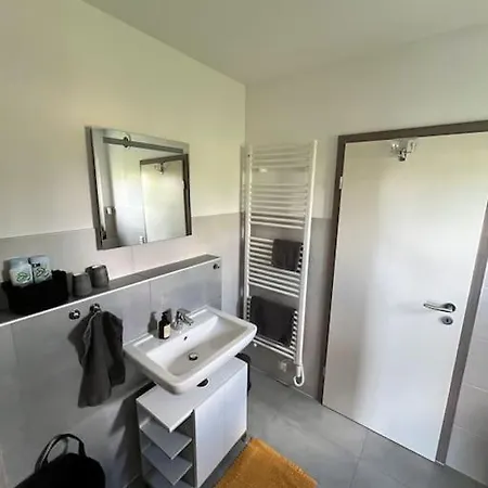 公寓 Buechensaal Mit Stellplatz