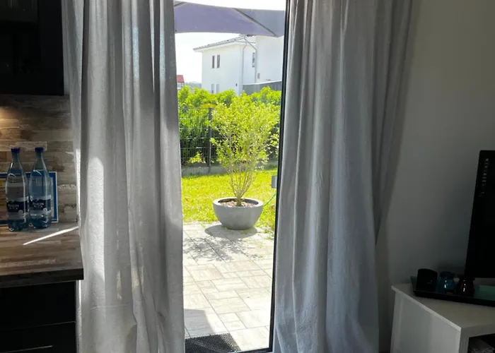 公寓 Buechensaal Mit Stellplatz 埃伦塞