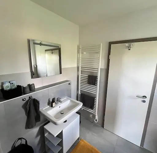 Apartman Buechensaal Mit Stellplatz