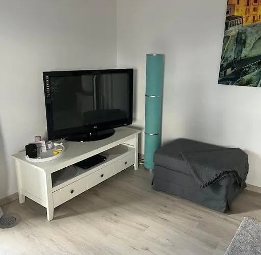 Buechensaal Mit Stellplatz 埃伦塞